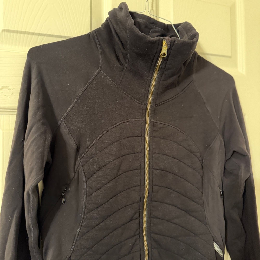 Lululemon fleece out jacket size 8 - Picture 4 of 8